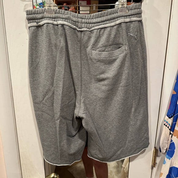 Puma sweatshorts - Picture 4 of 6